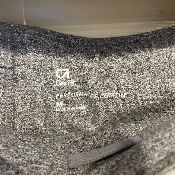 Gap capris - Picture 4 of 4